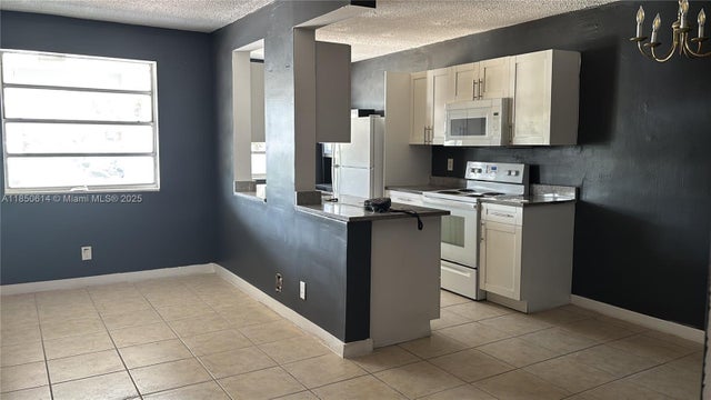 1100 Ne 1st Ct 108, Hallandale Beach