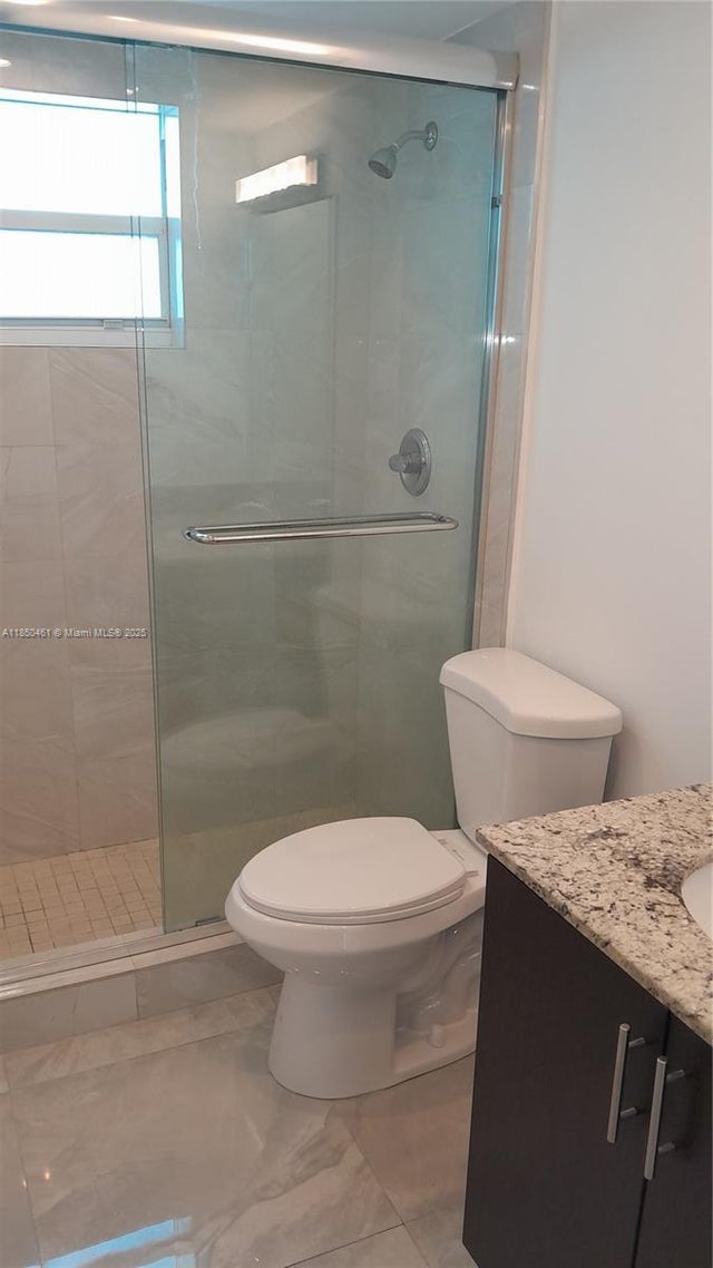 5 of 19 - 525 Meridian Ave 405, Miami Beach, FL