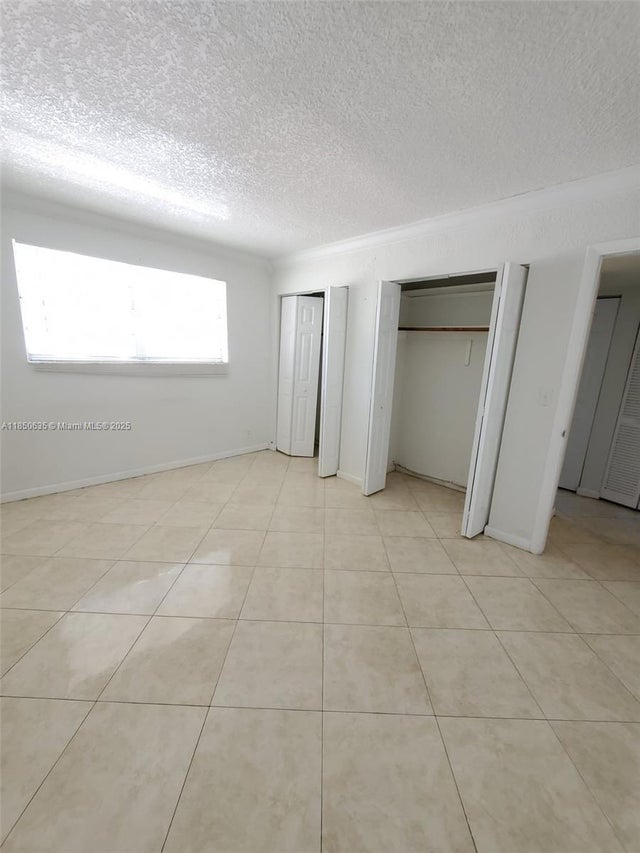 3 of 16 - 1100 Ne 1st Ct 106, Hallandale Beach, FL