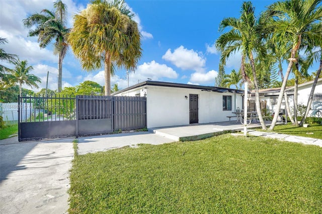 5 of 62 - 1490 Ne 147th St, Miami, FL