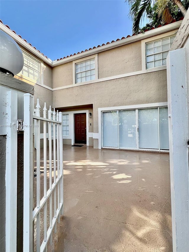 4 of 58 - 11078 Mainsail Dr, Cooper City, FL