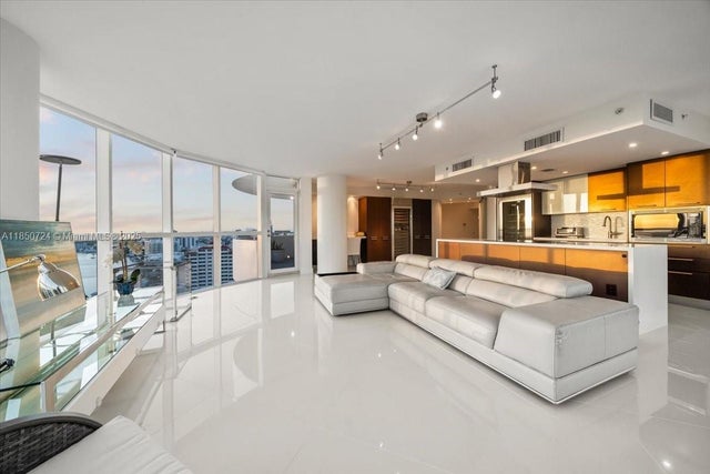 3 of 41 - 6301 Collins Ave 2705, Miami Beach, FL