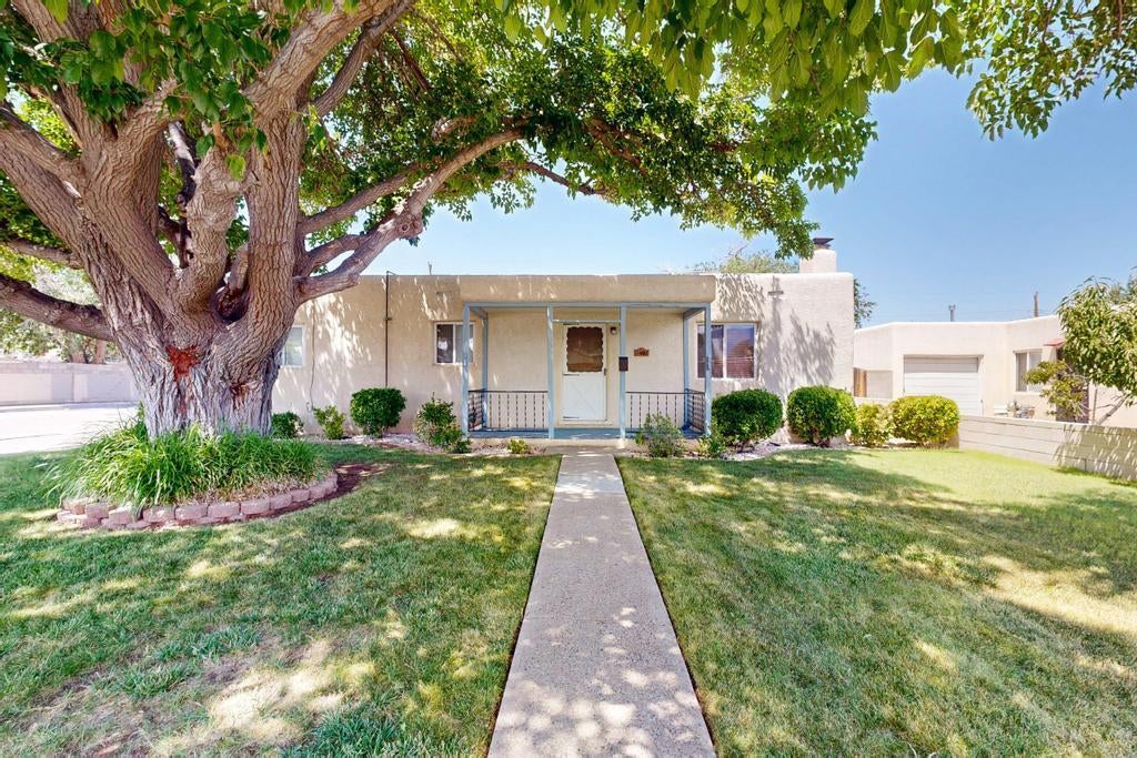 401 General Chennault Street Ne, Albuquerque