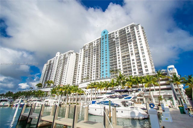 2 of 33 - 1800 Sunset Harbour Dr 1515, Miami Beach, FL