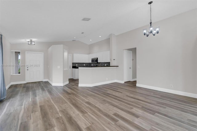 3 of 43 - 1592 S Salerno Cir, Weston, FL