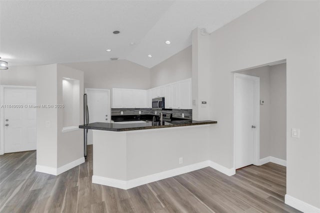 5 of 43 - 1592 S Salerno Cir, Weston, FL