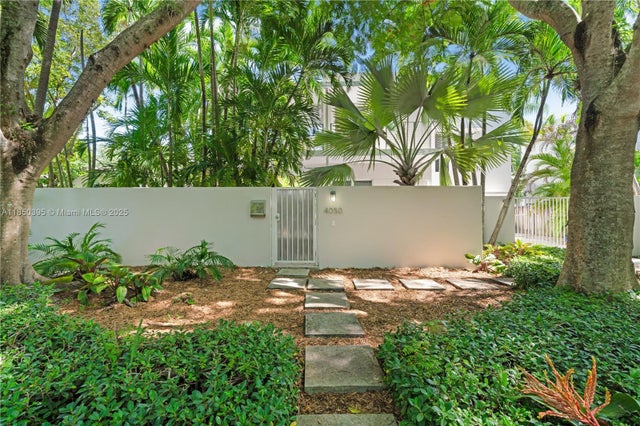2 of 54 - 4050 Hardie Ave, Miami, FL