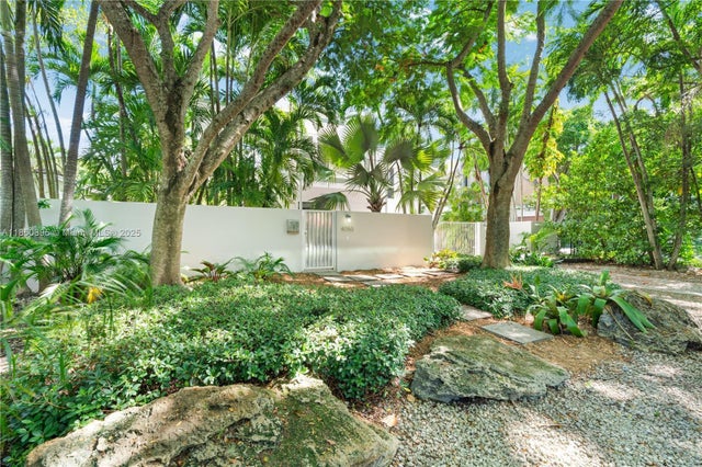 3 of 54 - 4050 Hardie Ave, Miami, FL