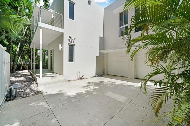 5 of 54 - 4050 Hardie Ave, Miami, FL