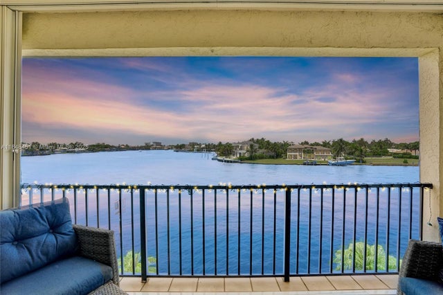 1 of 40 - 1101 S Riverside Dr 301, Pompano Beach, FL