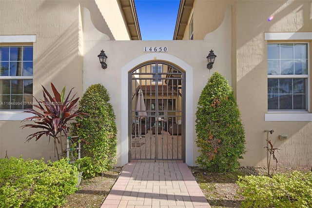 2 of 29 - 14650 Sw 15th St, Pembroke Pines, FL