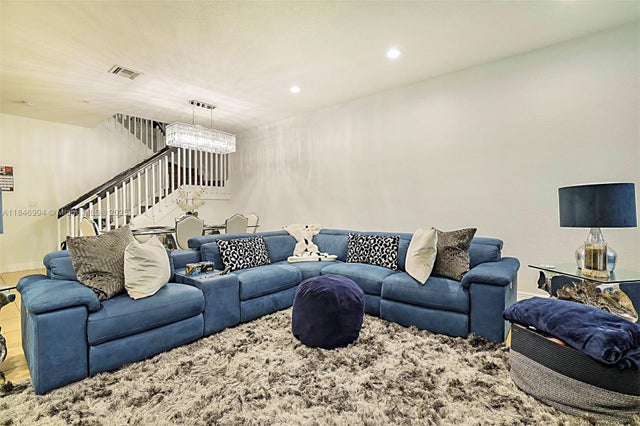 4 of 29 - 14650 Sw 15th St, Pembroke Pines, FL