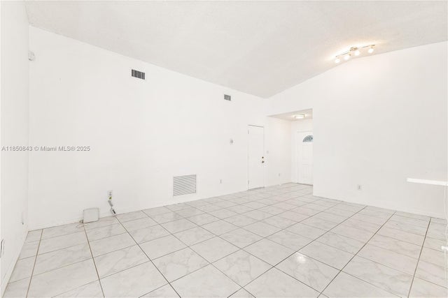5 of 28 - 12344 Sw 144th Ter, Miami, FL