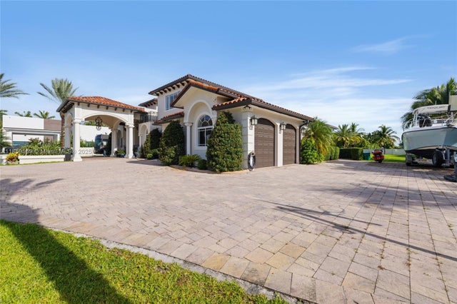 5 of 53 - 9861 Nw 135th St, Hialeah Gardens, FL