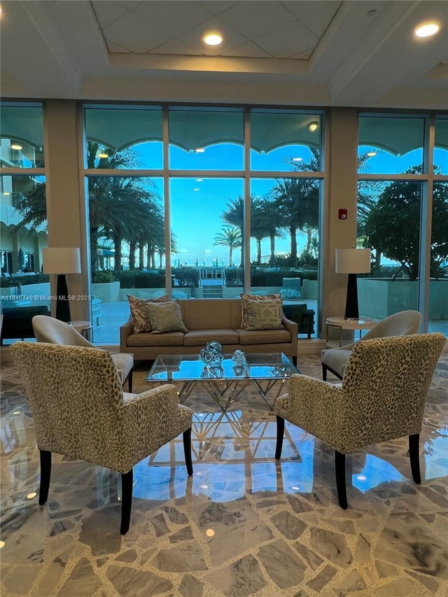 4 of 23 - 2501 S Ocean Drive. ***, Hollywood, FL