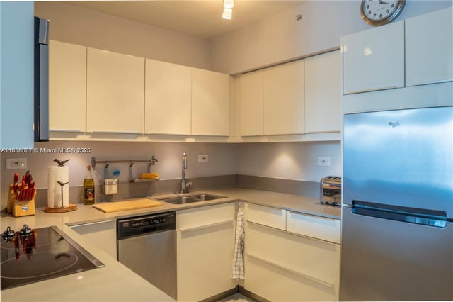 5 of 13 - 1500 Bay Rd 1464s, Miami Beach, FL
