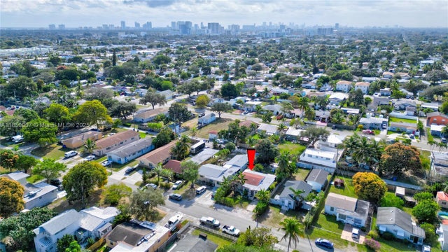 2 of 35 - 2326 Harding St, Hollywood, FL
