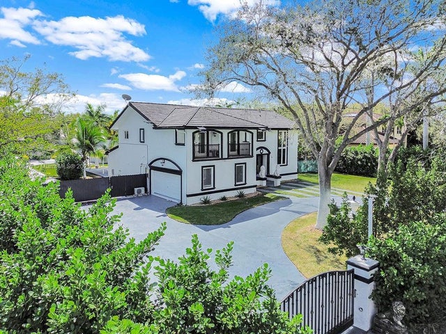 1 of 57 - 7830 Sw 120th St, Pinecrest, FL
