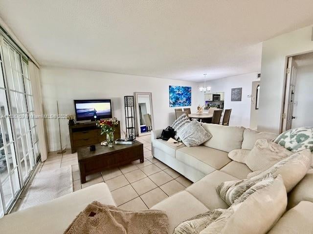 5 of 30 - 9491 Se Evergreen Pl 102, Davie, FL