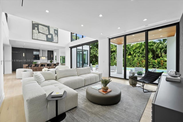 3 of 97 - 112 W Palm Midway, Miami Beach, FL