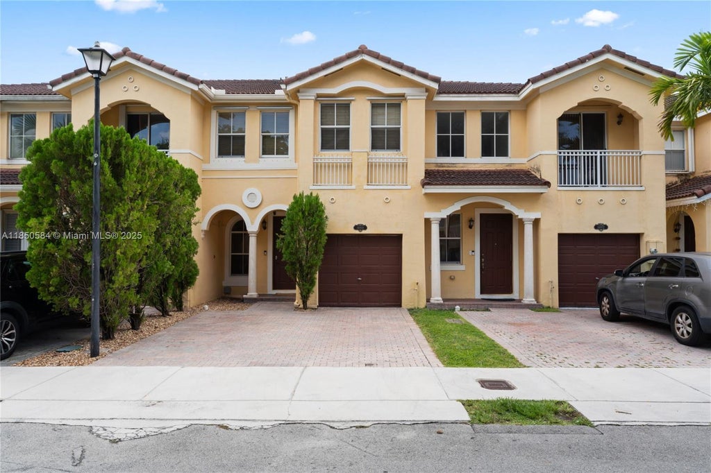 14968 Sw 8th Ln, Miami