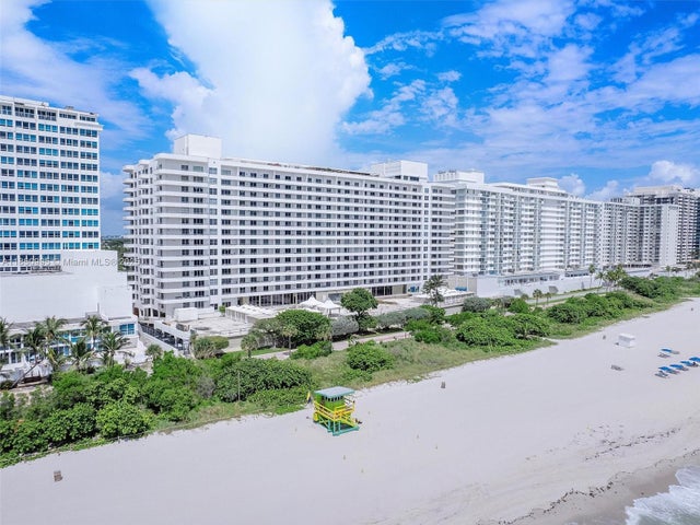 2 of 39 - 5555 Collins Ave 4s, Miami Beach, FL