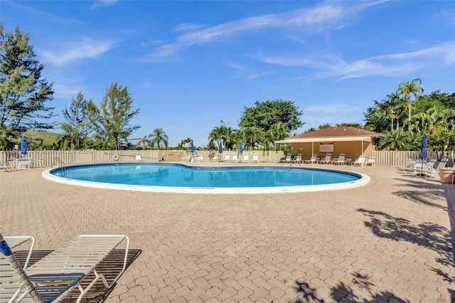 1 of 16 - 4570 Nw 18th Ave 202, Deerfield Beach, FL