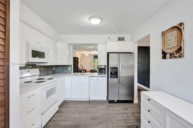 4 of 16 - 4570 Nw 18th Ave 202, Deerfield Beach, FL