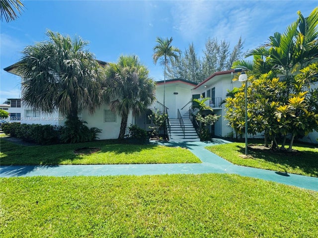 1 of 24 - 18740 Ne 18th Ave 142, Miami, FL