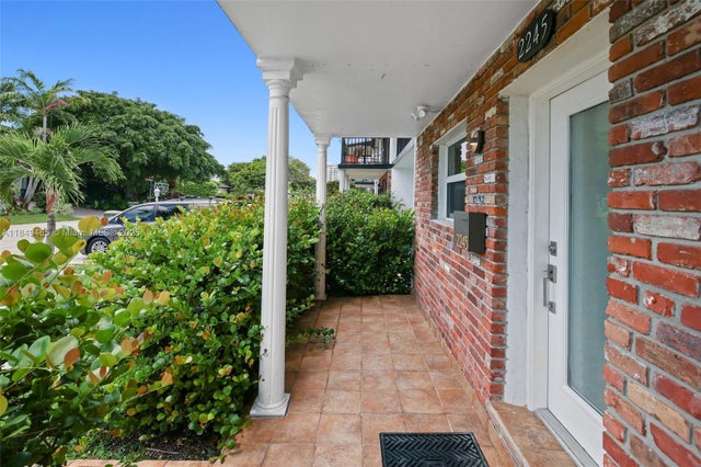3 of 30 - 2245 Ne 122nd St 2245, North Miami, FL
