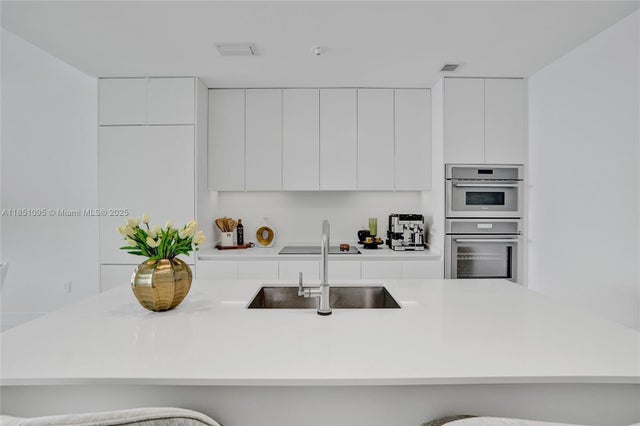 4 of 27 - 700 Ne 24th St 806, Miami, FL