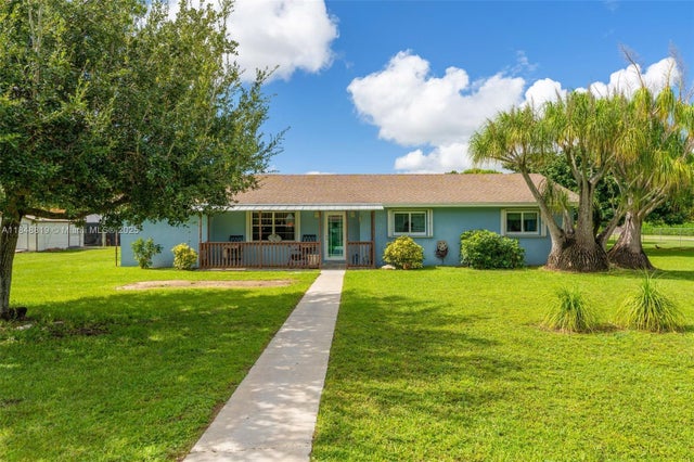 3 of 28 - 19205 Sw 222nd St, Miami, FL