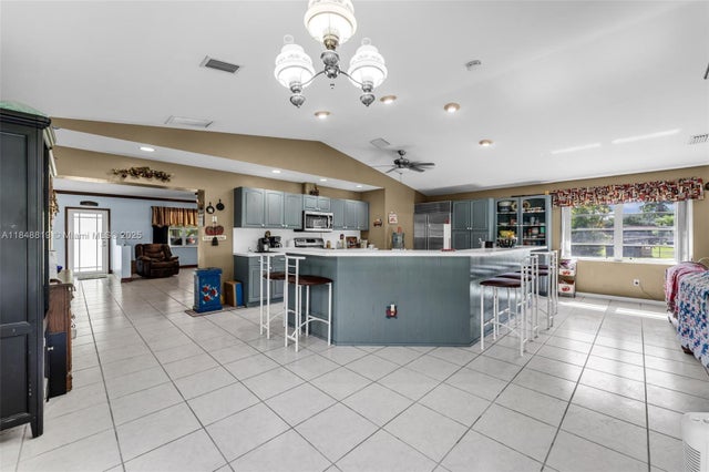 4 of 28 - 19205 Sw 222nd St, Miami, FL