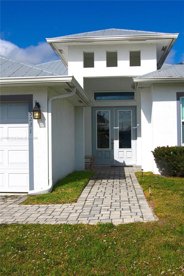 2 of 37 - 5231 Nw Iredell St, Port St Lucie, FL