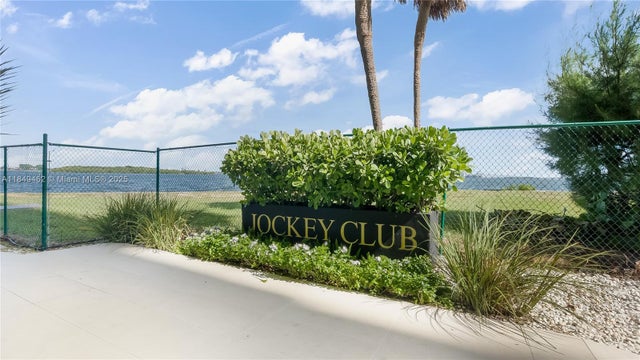 5 of 55 - 11111 Biscayne Blvd 15f, Miami, FL
