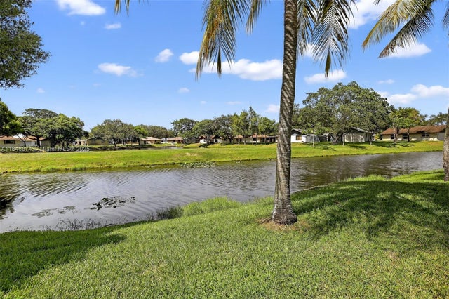 2 of 15 - 8601 Bridle Path Ct, Davie, FL