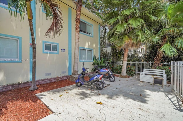 2 of 38 - 1135 Euclid Ave 207, Miami Beach, FL