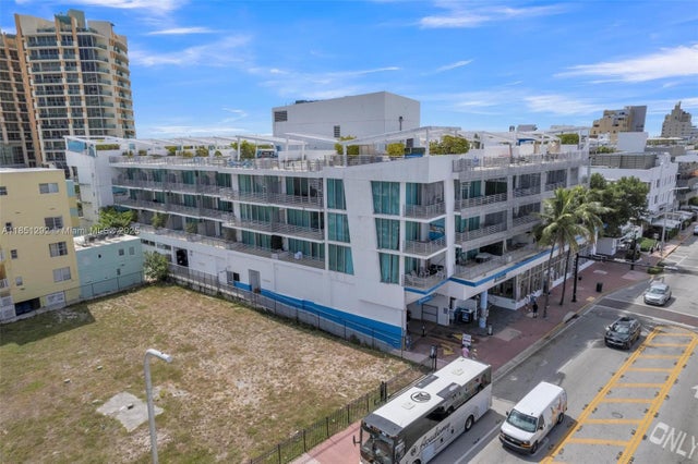 1 of 35 - 1437 Collins Ave Ph18, Miami Beach, FL