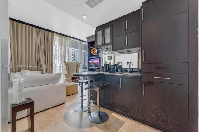 3 of 35 - 1437 Collins Ave Ph18, Miami Beach, FL