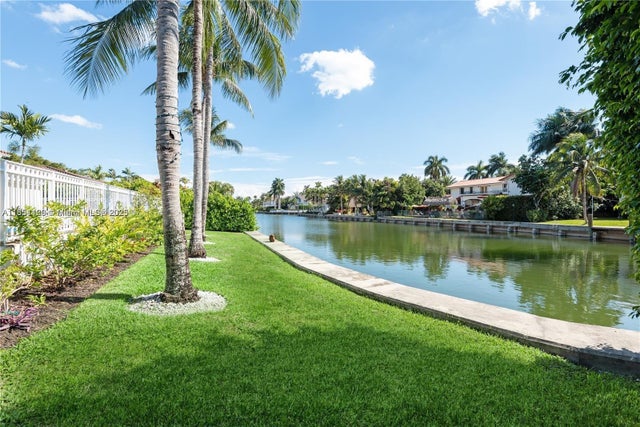5 of 25 - 1540 Tagus Ave, Coral Gables, FL