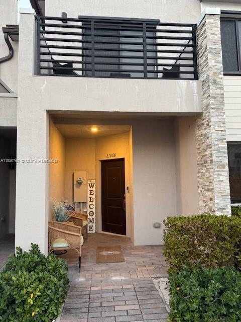 1 of 19 - 21068 Ne 8th Ave, Miami, FL