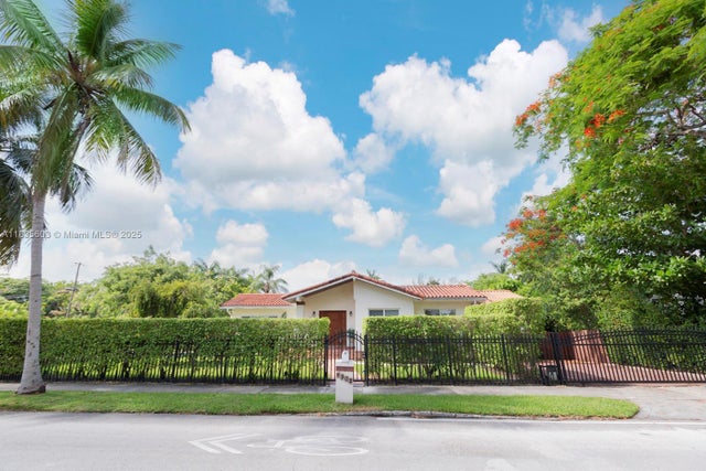 2 of 28 - 6302 Sw 44th St, South Miami, FL