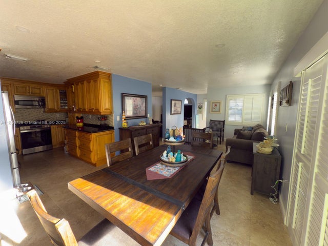 3 of 23 - 13910 Sw 163rd St, Miami, FL
