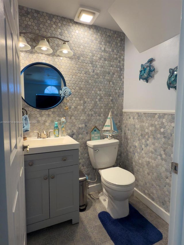 5 of 23 - 13910 Sw 163rd St, Miami, FL