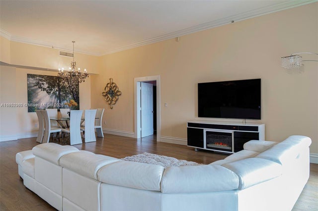 3 of 61 - 3001 Ne 185th St 710, Aventura, FL