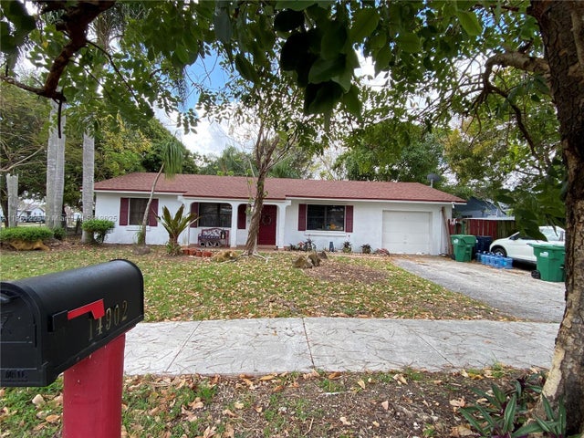 2 of 27 - 14902 Sw 65th Ter, Miami, FL