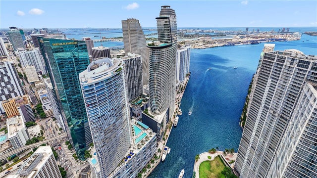 3 of 61 - 200 Biscayne Boulevard Way 3207, Miami, FL