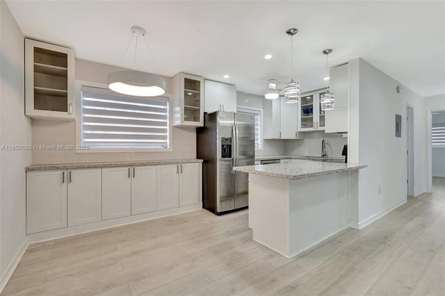 1 of 28 - 15600 Ne 6th Ave 30a, Miami, FL