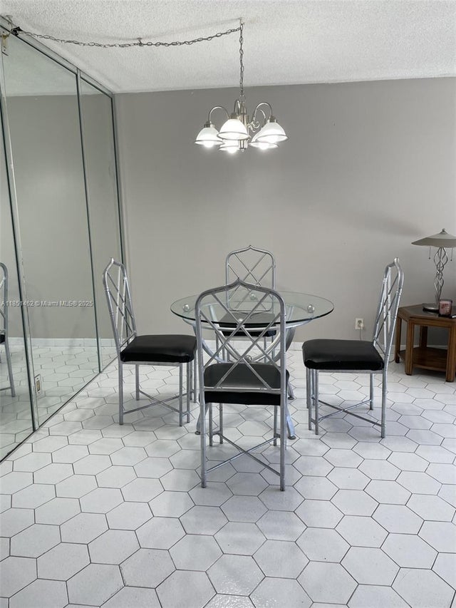 5 of 17 - 3301 N Country Club Dr 309, Aventura, FL