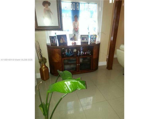 2 of 13 - 321 Nw 13th Ave, Miami, FL